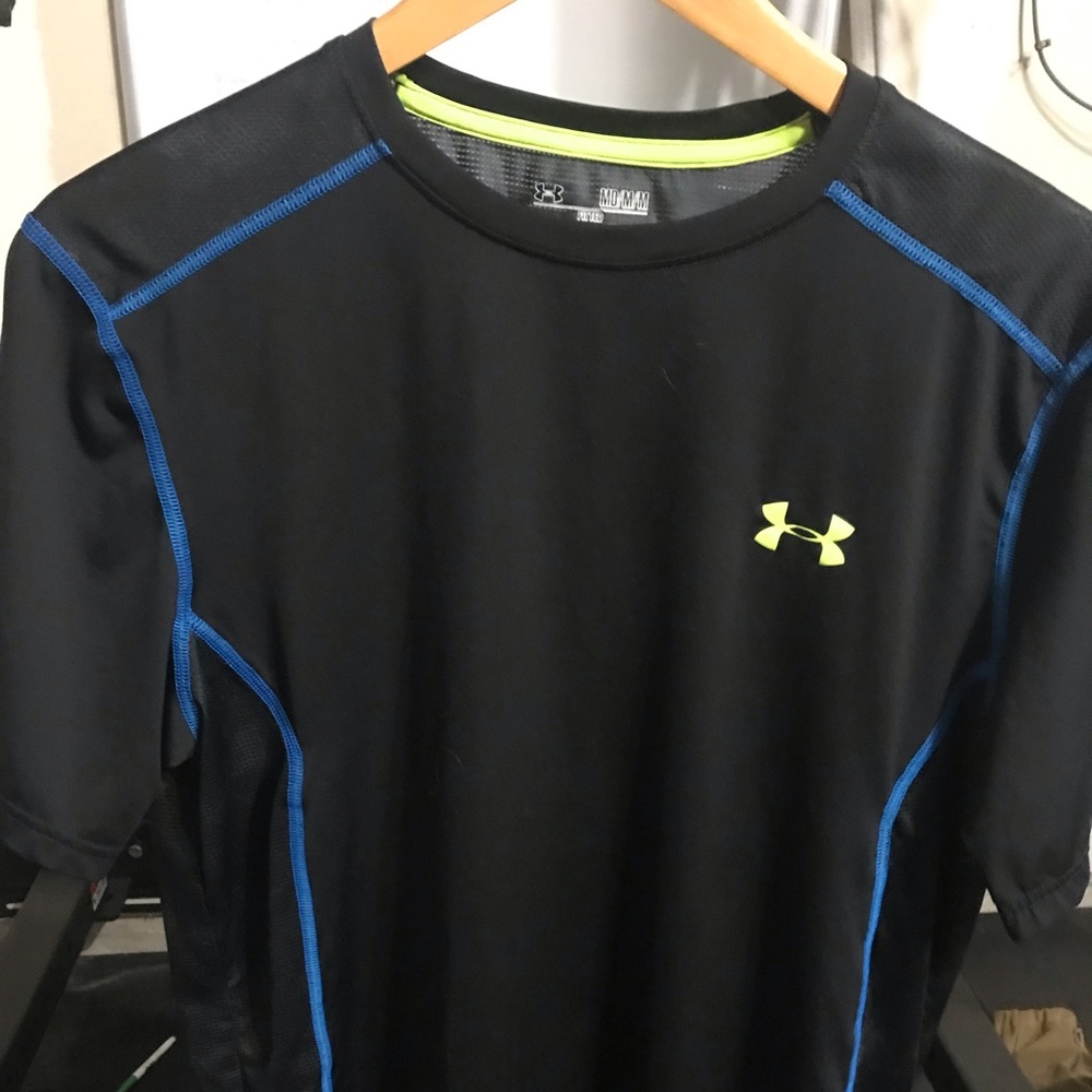 Under Armour Fitted  Camo heat gear T-Shirt